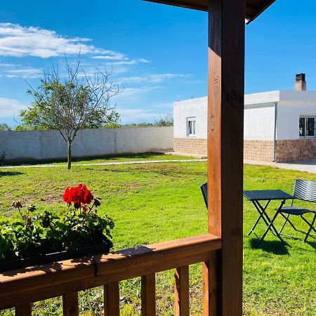 Casa Dominaty Acomodação com café da manhã Cálig Exterior foto
